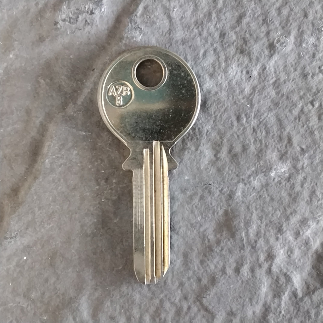 AZBE - AZ8 SILCA DIMPLE KEY