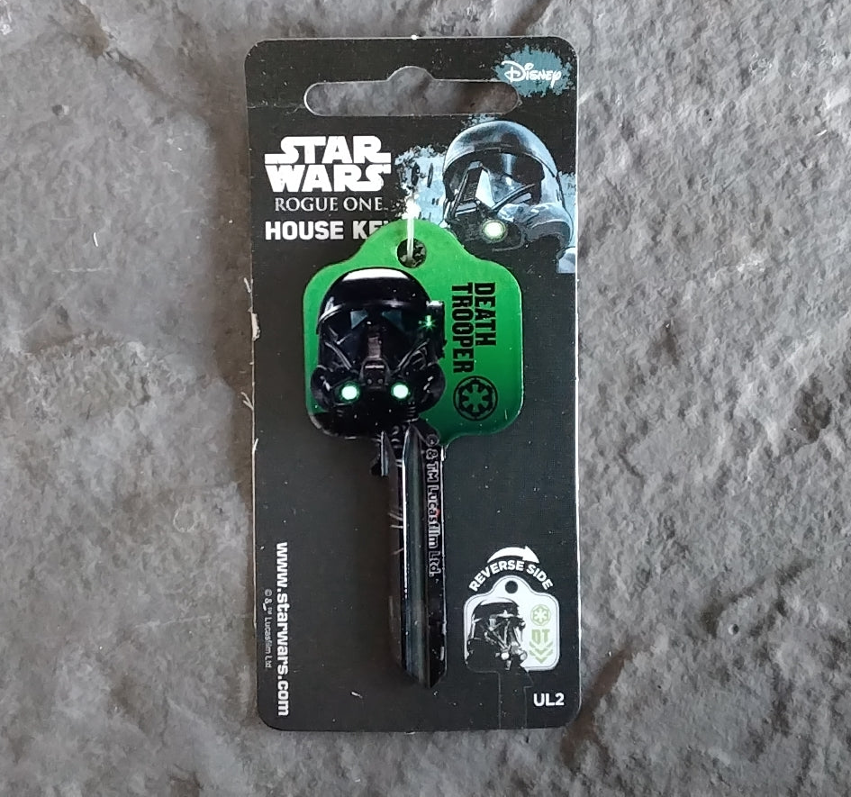 HD - UNIVERSAL STAR WARS