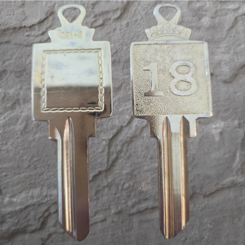 18TH BIRTHDAY KEY -