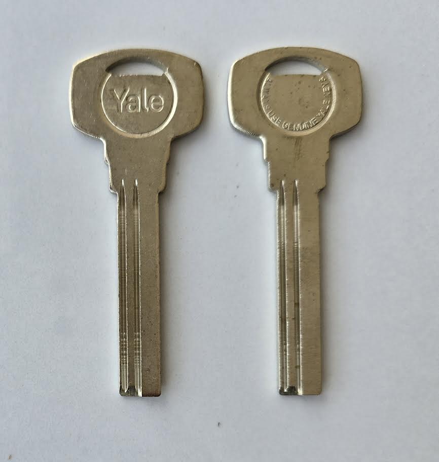 YALE DIMPLE KEY  -  Z12C