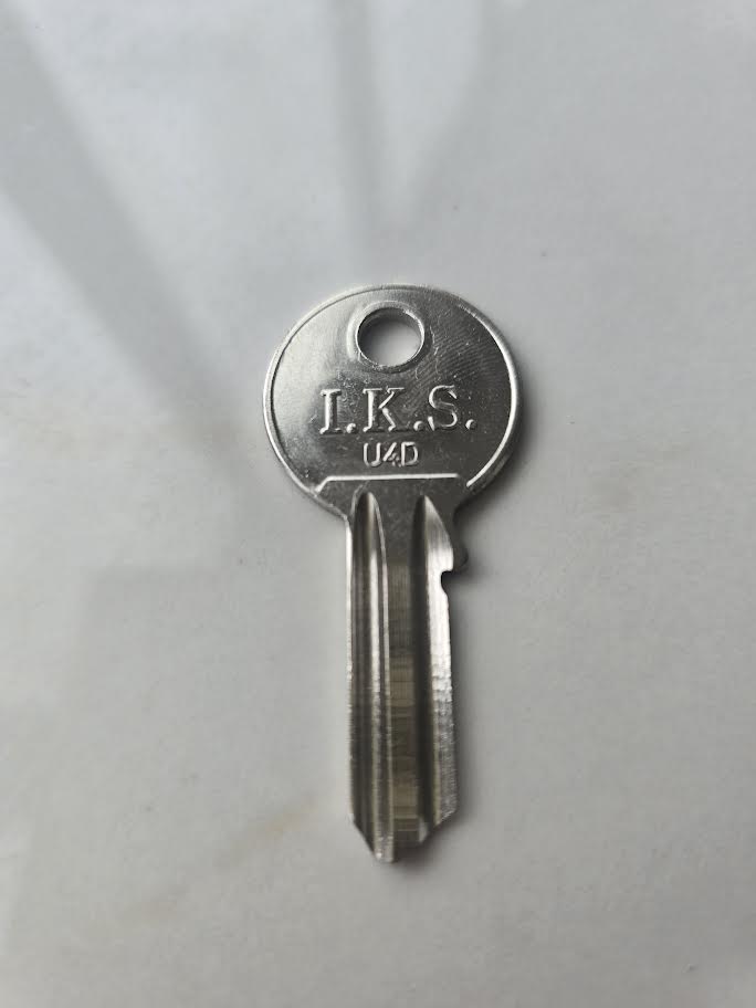 UNIVERSAL -  ITALIAN  -  U4D IKS  -  4 PIN
