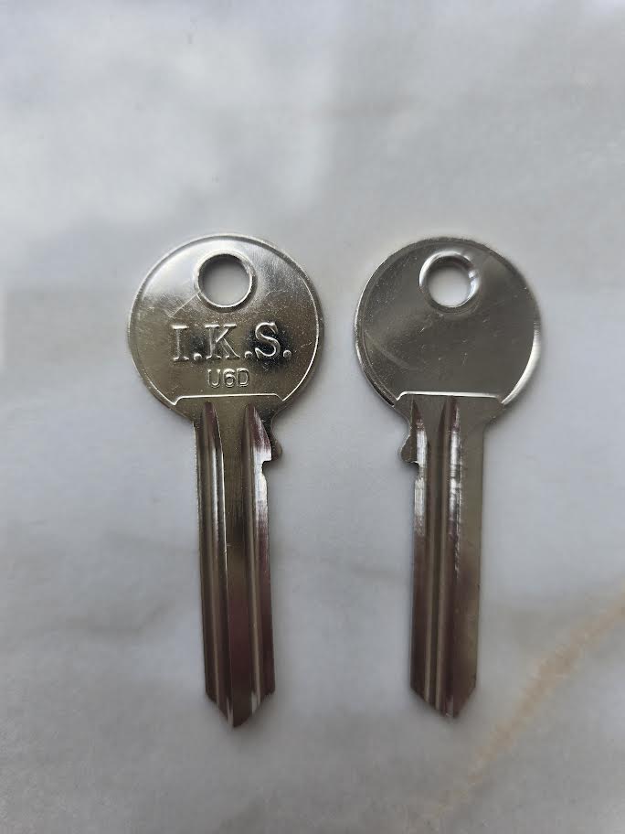 UNIVERSAL - ITALIAN  -  U6D IKS  -  6 PIN