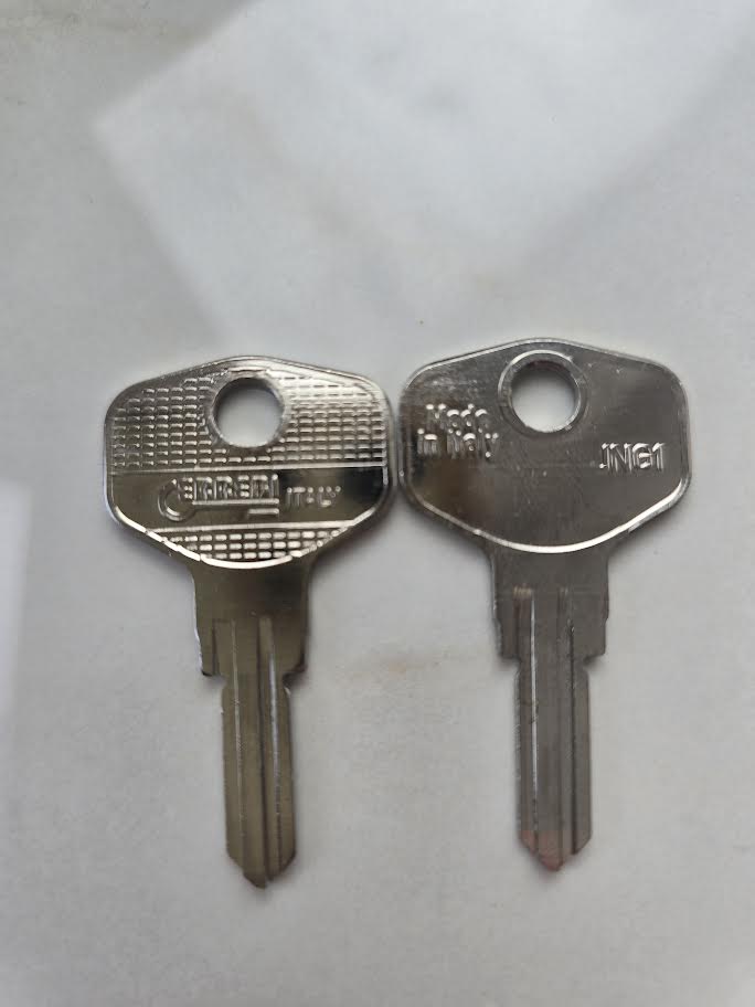 JU  -  JNG1 ERREBI CASHBOX