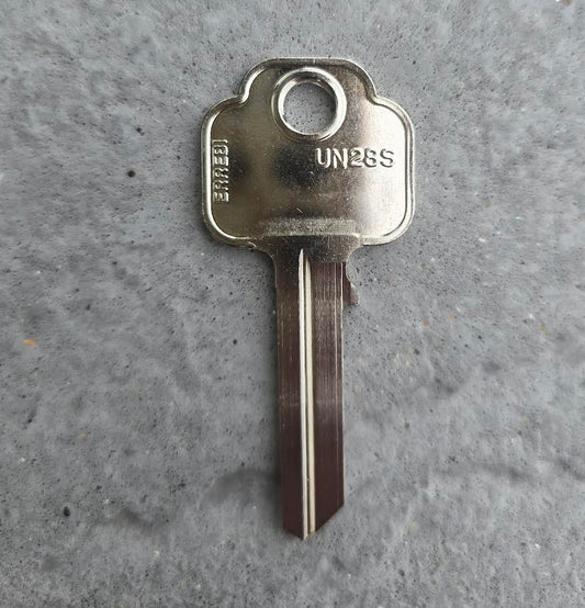 UNION PASS KEY  -  UN28S ERREBI  -  UNI31R SILCA  -  5 PIN