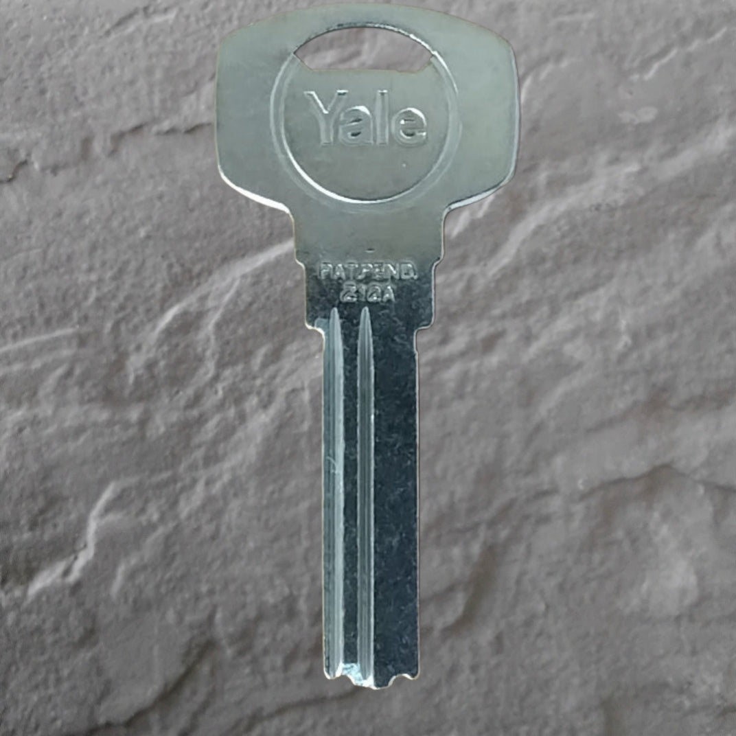 YALE - DIMPLE KEY  -  Z12A