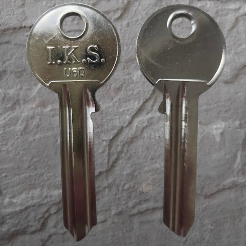 UNIVERSAL - ITALIAN U6D IKS 6 PIN