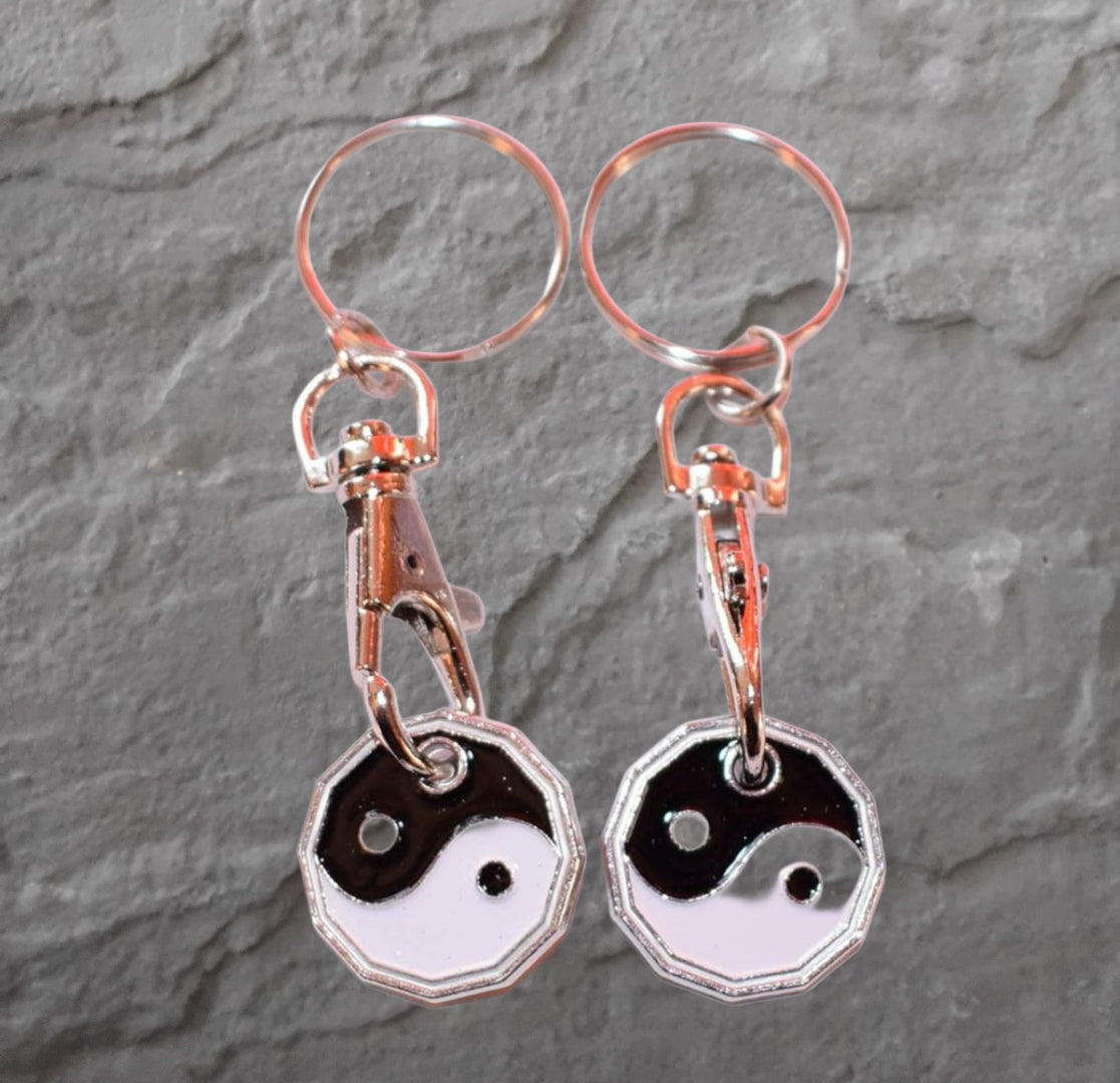 TROLLY COIN YING YANG KEY RING