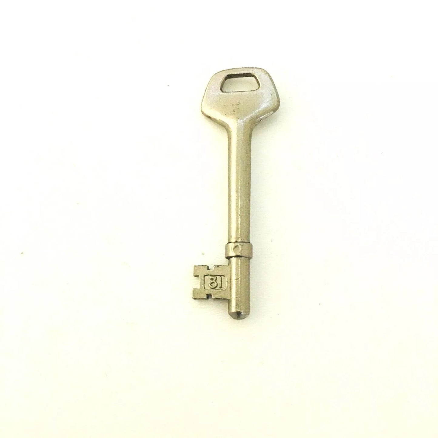 YALE M246 PRE-CUT  -  31